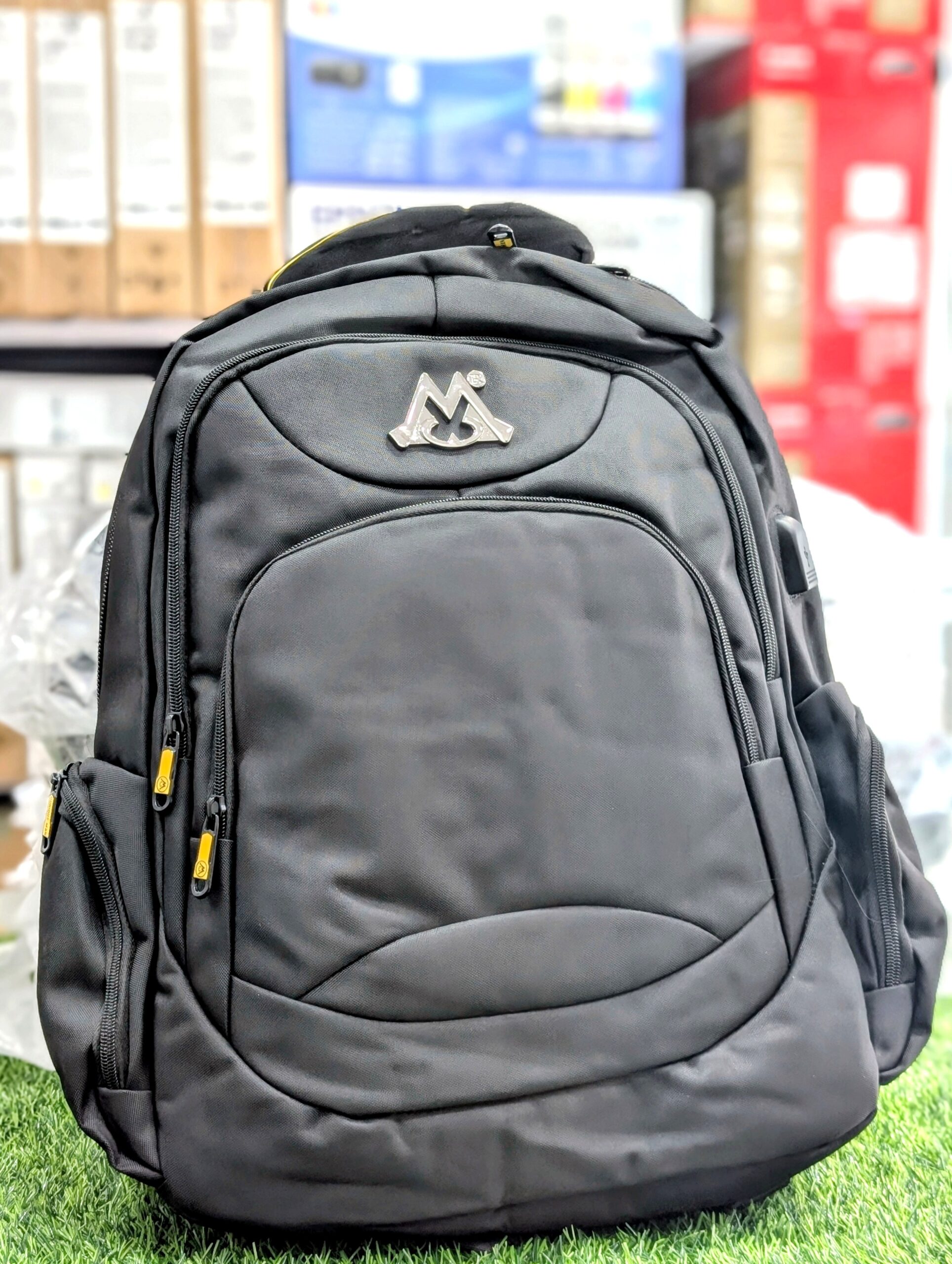 Curious man Business Travel Backpack with USB Charging Port AUX Cable 15.6" 17.3" with Bubble Padding Laptop